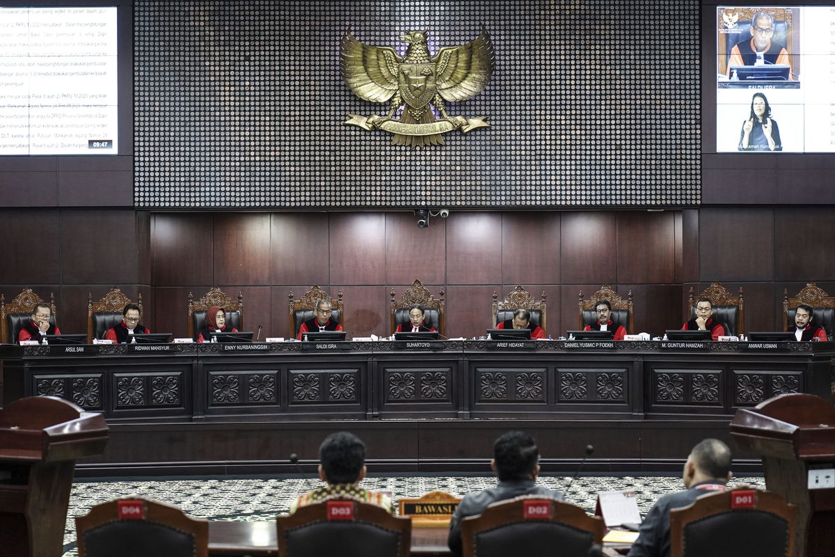 MK Minta Uang Pensiun DPR dan Pimpinan Lembaga Tinggi Negara Diatur Ulang